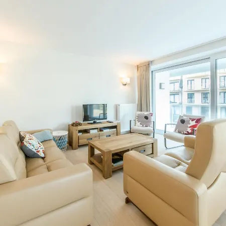 Wanderlust With Garage By Interhome * Mispelburg