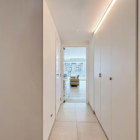 Wanderlust With Garage By Interhome * Mispelburg