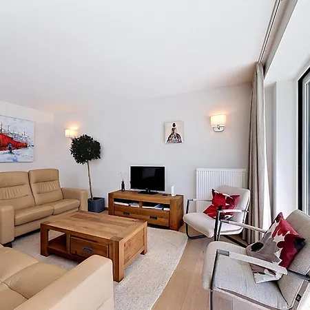 Wanderlust With Garage By Interhome